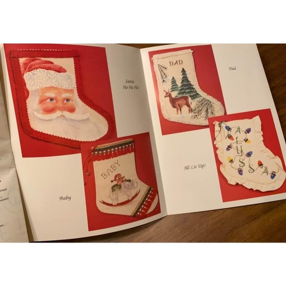 Vintage 1990 Christmas Hang Ups Craft Book Stockings to Paint/Embellish by Diane - Picture 4 of 5